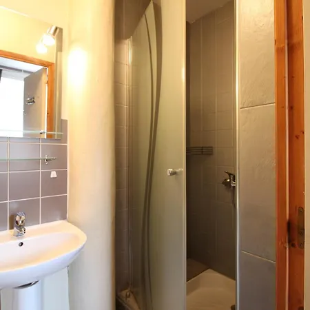 T3 Duplex Avec Parking Privatif A 100m Du Centre, Proche Thermes, Wifi, Equipe, Max 5 Pers, - Fr-1-608-269 Apartment La Bourboule